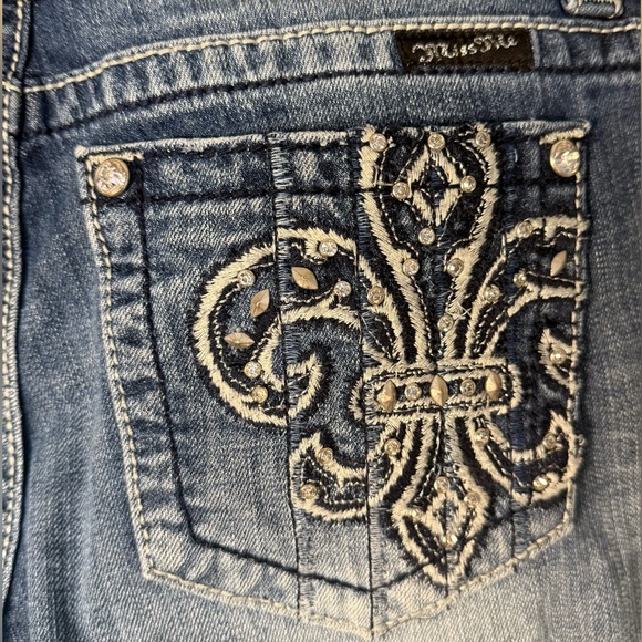 Miss Me Crystal Embellished Fleur-De-Lis Bootcut Mid Rise Jeans - Picture 5 of 8